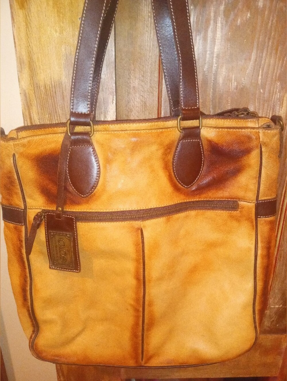 CLOE Women's Two-Tone Leather Shoulder Bag in Tan and Dark Brown